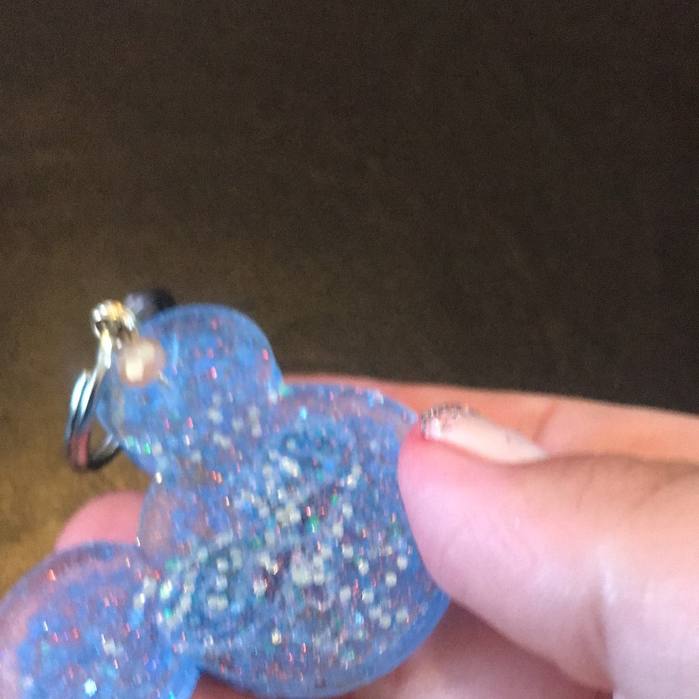 Pretty glitter keychain - Picture 3 of 4
